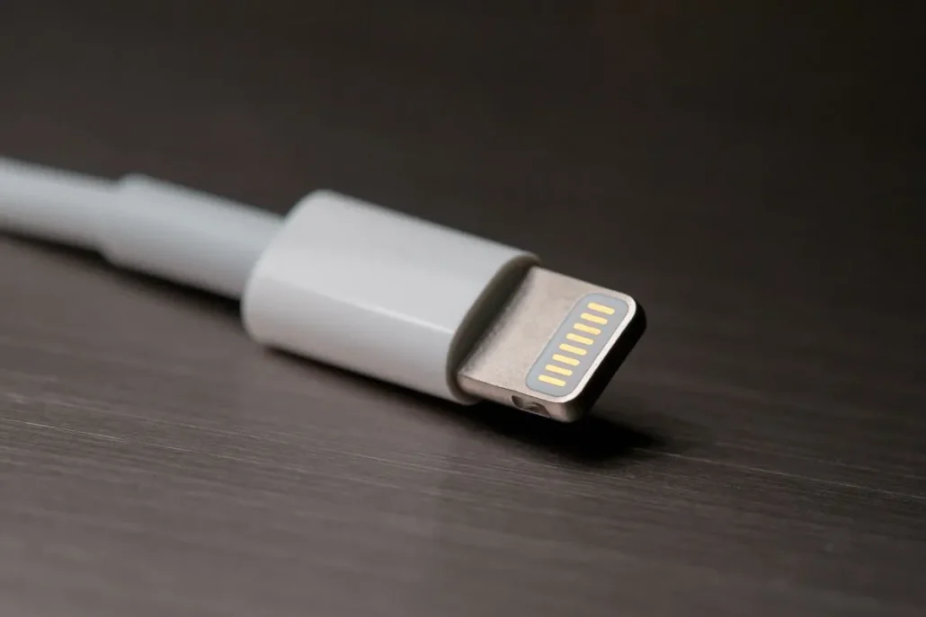 What_Is_the_Lightning_Connector_02P